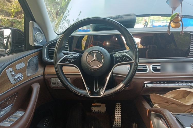 Used Mercedes-Benz GLS 2024 GLS 450 4MATIC Luxury Model Steering Wheel