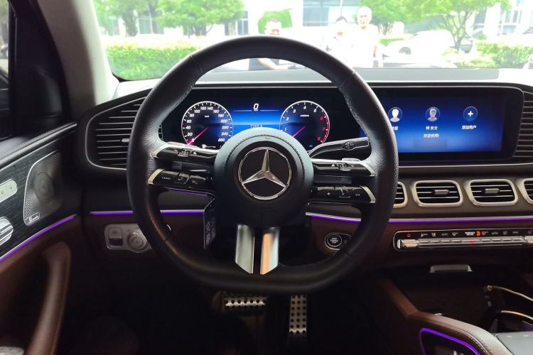 Used Mercedes-Benz GLS 2024 GLS 450 4MATIC Stylish Model Steering Wheel