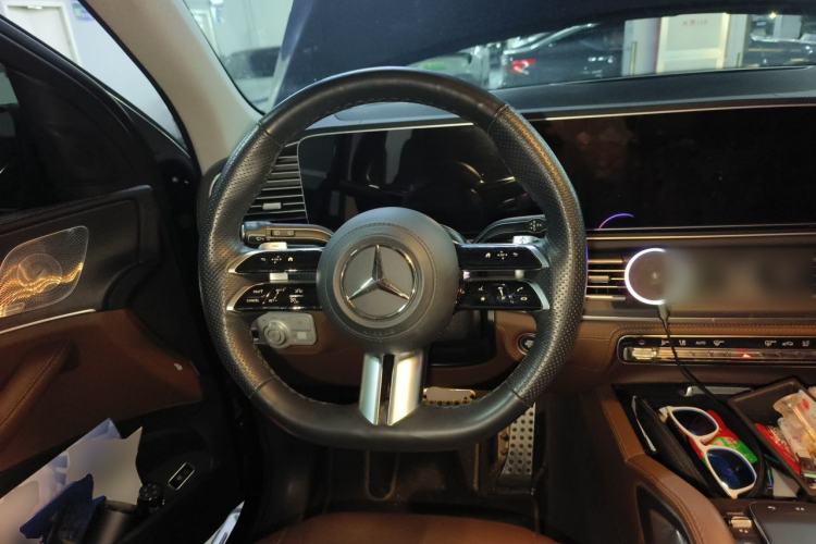 Used Mercedes-Benz GLS 2024 GLS 450 4MATIC Stylish Model Steering Wheel