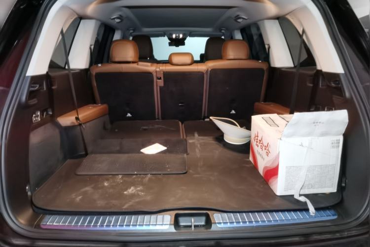 Used Mercedes-Benz GLS 2024 GLS 450 4MATIC Dynamic Edition Trunk