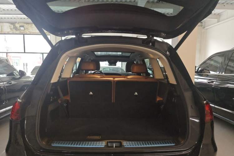 Used Mercedes-Benz GLS 2024 GLS 450 4MATIC Stylish Model Trunk
