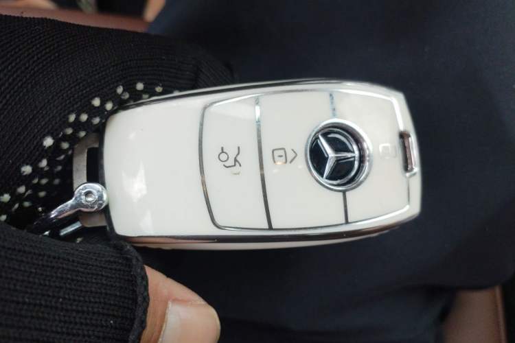 Used Mercedes-Benz GLS 2024 GLS 450 4MATIC Dynamic Edition Vehicle Key