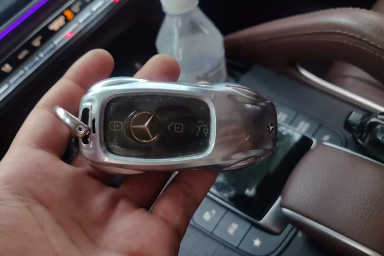 Used Mercedes-Benz GLS 2024 GLS 450 4MATIC Stylish Model Vehicle Key