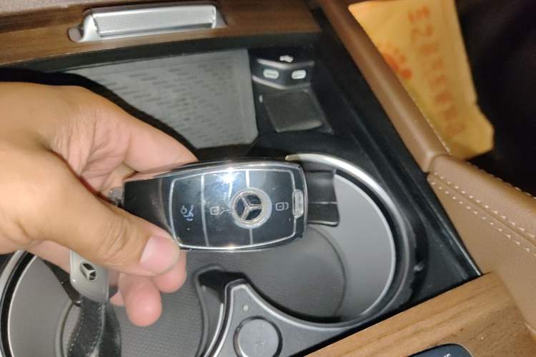 Used Mercedes-Benz GLS 2024 GLS 450 4MATIC Luxury Model Vehicle Key
