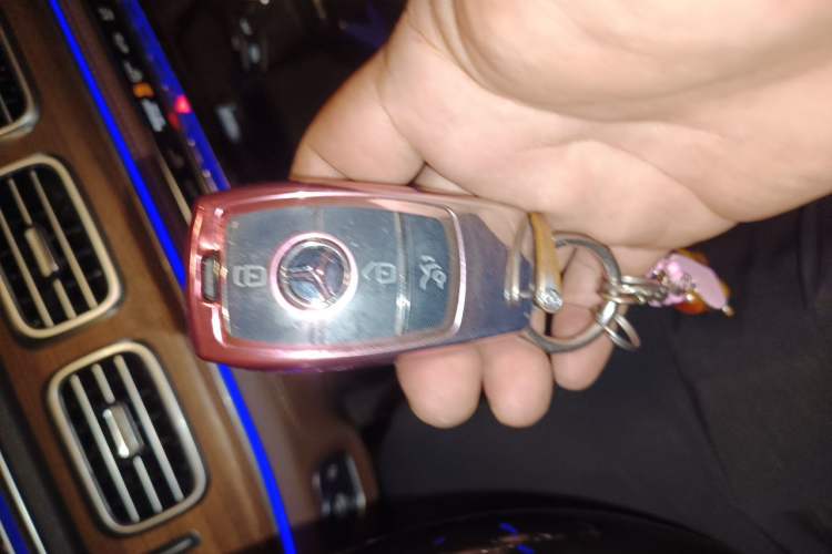 Used Mercedes-Benz GLS 2024 GLS 450 4MATIC Luxury Model Vehicle Key