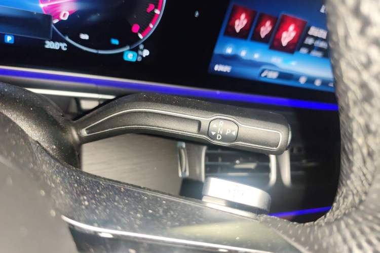 Used Mercedes-Benz GLS 2024 GLS 450 4MATIC Stylish Model Gear Lever