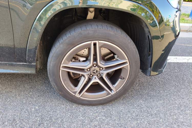Used Mercedes-Benz GLS 2024 GLS 450 4MATIC Stylish Model Right Front Wheel Hub