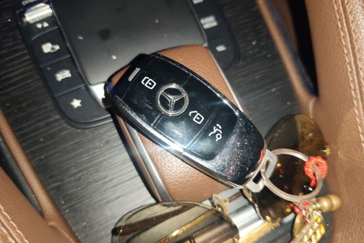Used Mercedes-Benz GLS 2024 GLS 450 4MATIC Stylish Model Vehicle Key