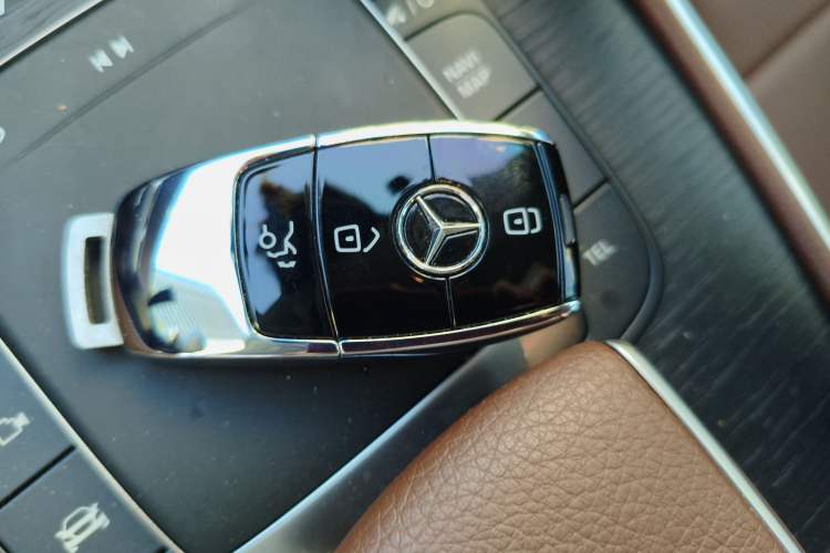 Used Mercedes-Benz GLS 2024 GLS 450 4MATIC Stylish Model Vehicle Key
