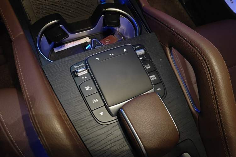 Used Mercedes-Benz GLS 2024 GLS 450 4MATIC Stylish Model Gear Lever