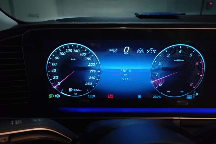 Used Mercedes-Benz GLS 2024 GLS 450 4MATIC Stylish Model Instrument Cluster