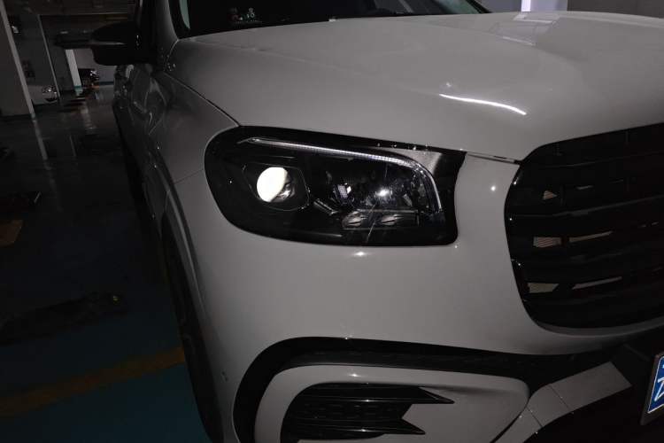 Used Mercedes-Benz GLS 2024 GLS 450 4MATIC Stylish Model Right Front Headlight