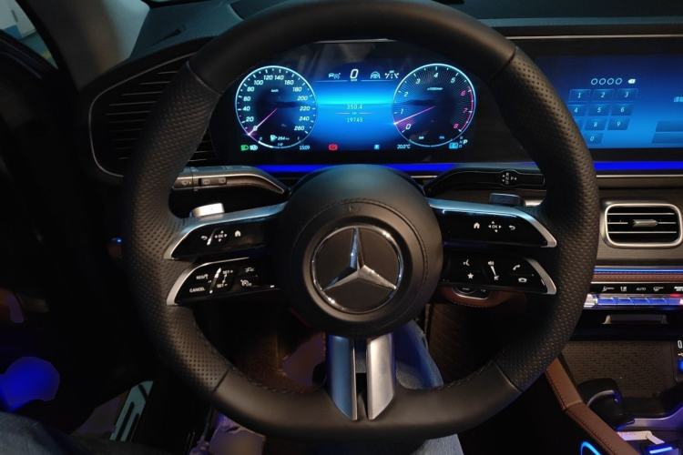 Used Mercedes-Benz GLS 2024 GLS 450 4MATIC Stylish Model Steering Wheel
