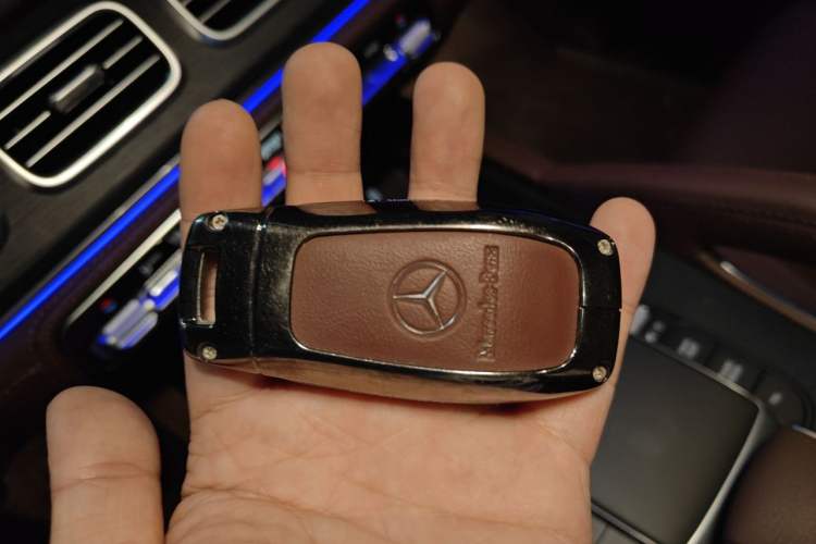 Used Mercedes-Benz GLS 2024 GLS 450 4MATIC Stylish Model Vehicle Key