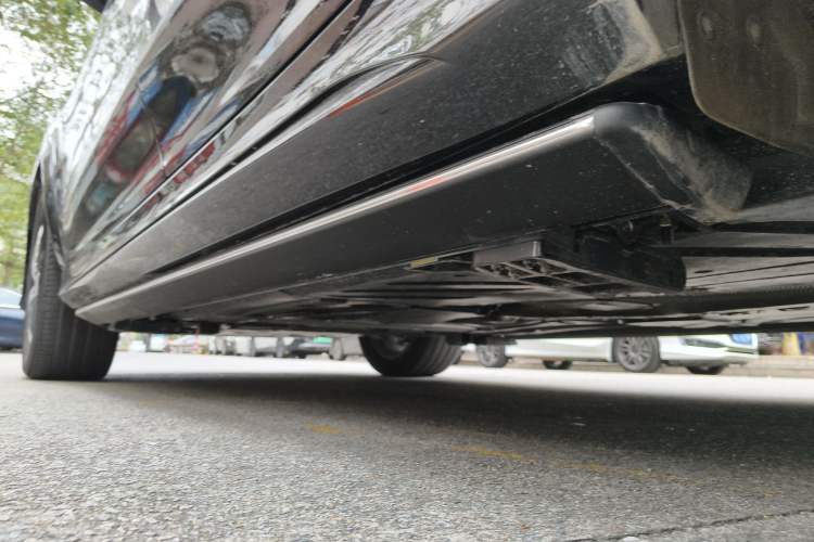 Used Mercedes-Benz GLS 2025 GLS 450 4MATIC Dynamic Edition Chassis Rear Left