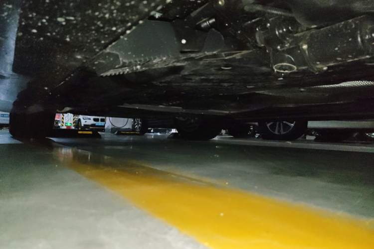 Used Mercedes-Benz GLS 2025 GLS 450 4MATIC Luxury Model Chassis Rear Left