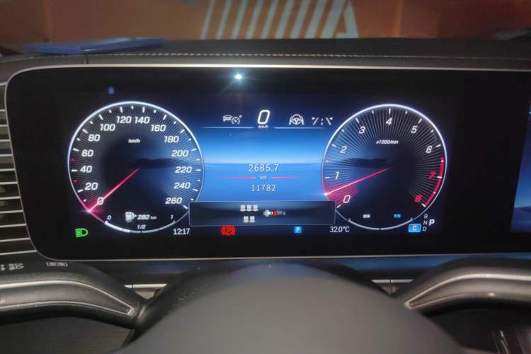 Used Mercedes-Benz GLS 2025 GLS 450 4MATIC Fashion Model Instrument Cluster