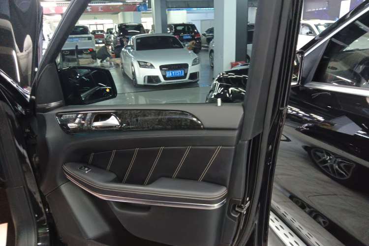 Used Mercedes-Benz GLS AMG 2017 AMG GLS 63 4MATIC Right Front Door Interior