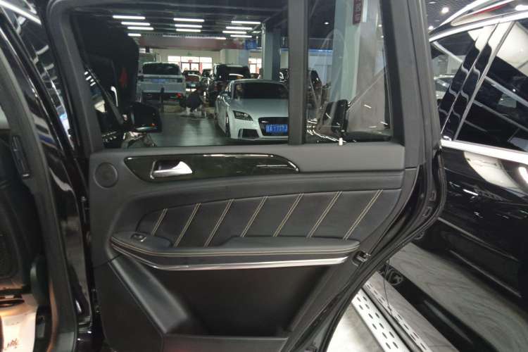 Used Mercedes-Benz GLS AMG 2017 AMG GLS 63 4MATIC Right Rear Door Interior