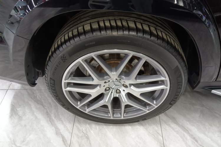 Used Mercedes-Benz GLS AMG 2017 AMG GLS 63 4MATIC Right Rear Wheel Hub