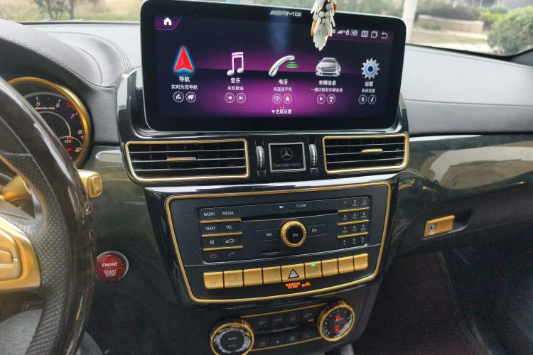 Used Mercedes-Benz GLS AMG 2016 AMG GLS 63 4MATIC Audio And AC Panel