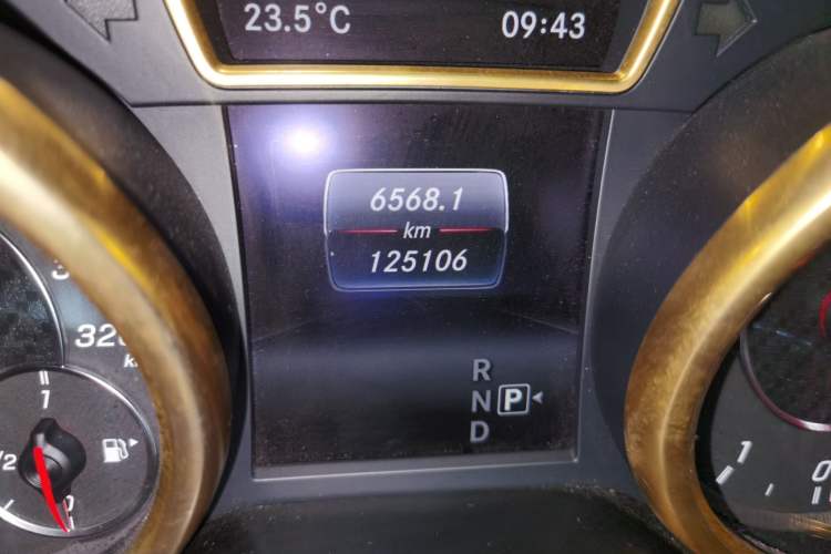 Used Mercedes-Benz GLS AMG 2016 AMG GLS 63 4MATIC Odometer Close Up