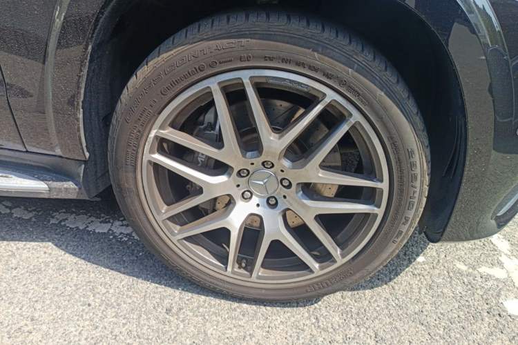 Used Mercedes-Benz GLS AMG 2016 AMG GLS 63 4MATIC Right Front Wheel Hub