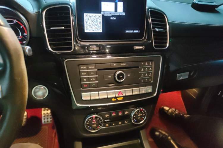 Used Mercedes-Benz GLS AMG 2017 AMG GLS 63 4MATIC Audio And AC Panel