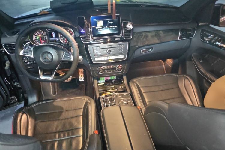 Used Mercedes-Benz GLS AMG 2017 AMG GLS 63 4MATIC Center Console