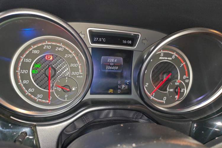 Used Mercedes-Benz GLS AMG 2017 AMG GLS 63 4MATIC Odometer Close Up