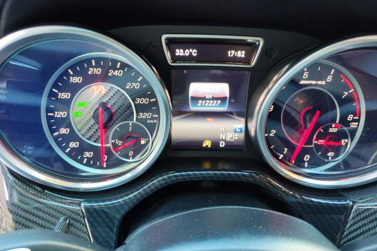 Used Mercedes-Benz GLS AMG 2017 AMG GLS 63 4MATIC Odometer Close Up