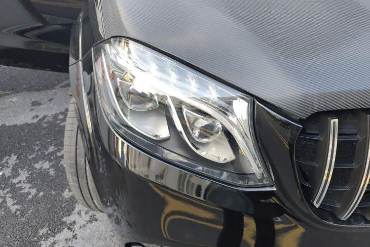 Used Mercedes-Benz GLS AMG 2017 AMG GLS 63 4MATIC Right Front Headlight