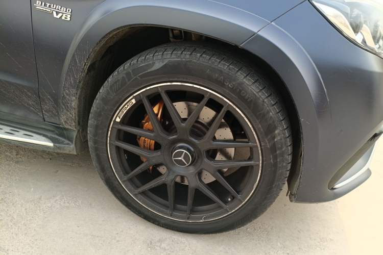 Used Mercedes-Benz GLS AMG 2017 AMG GLS 63 4MATIC Right Front Wheel Hub