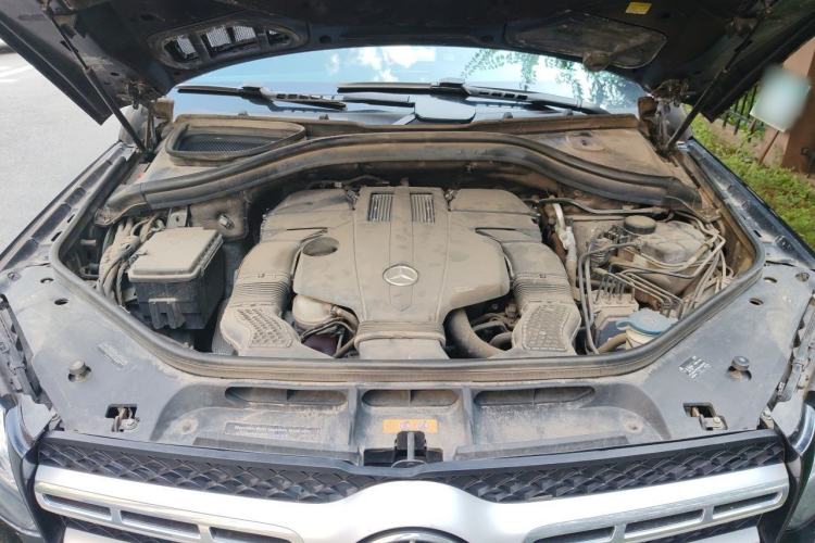 Used Mercedes-Benz GLS-Class  Engine Bay