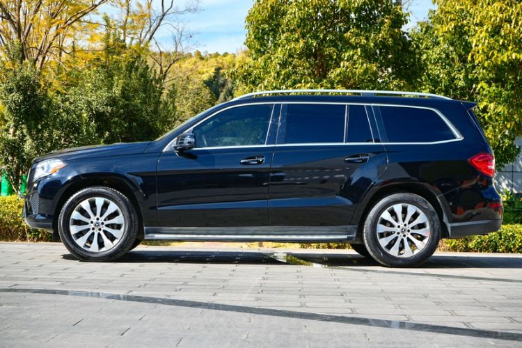 Used Mercedes-Benz GLS-Class  Exterior 3