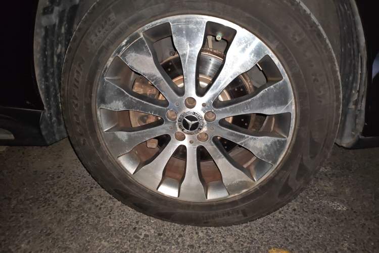 Used Mercedes-Benz GLS-Class  Exterior 4