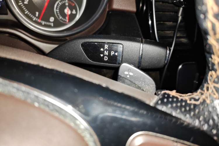 Used Mercedes-Benz GLS-Class  Gear Lever