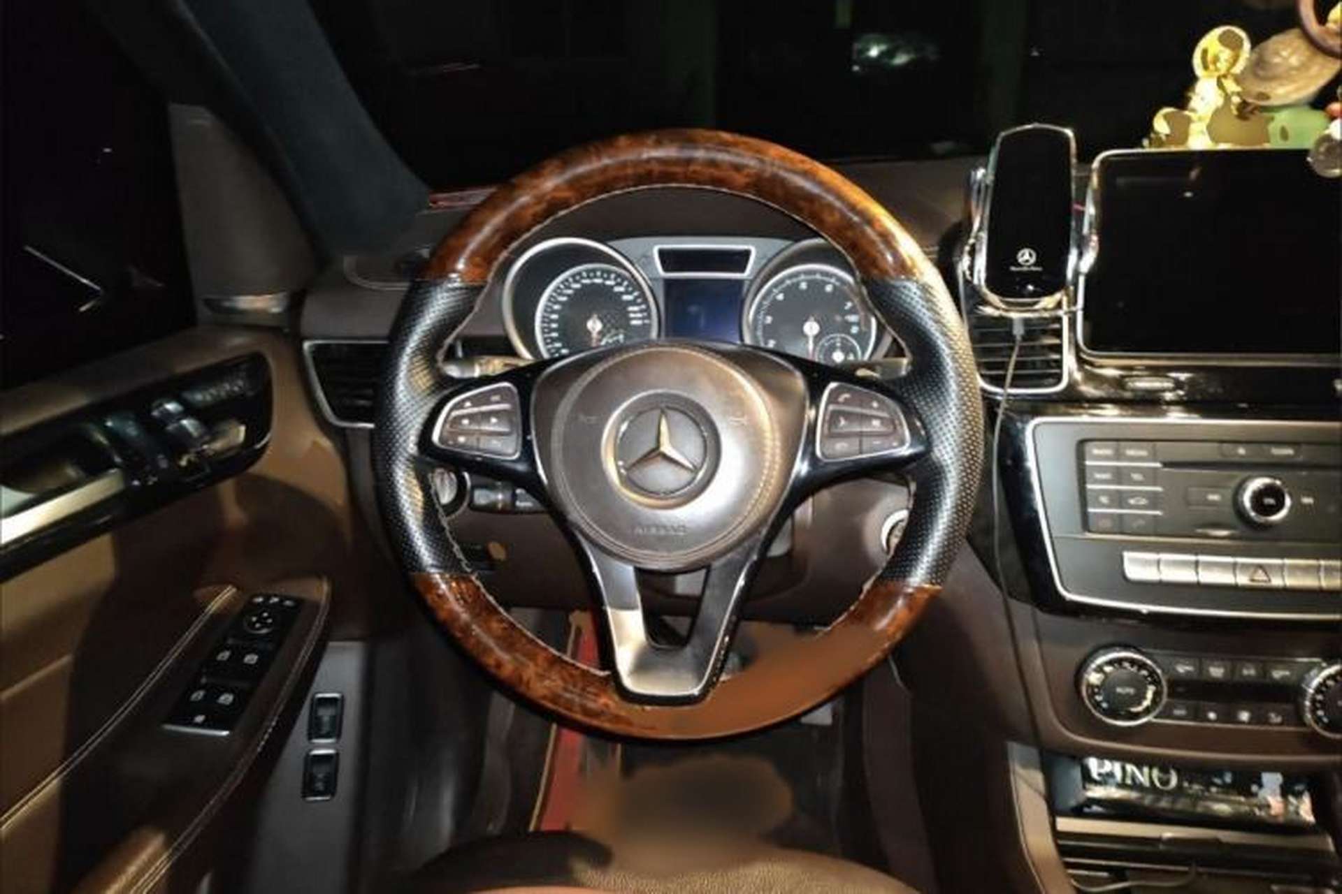 Used Mercedes-Benz GLS-Class  Interior 2
