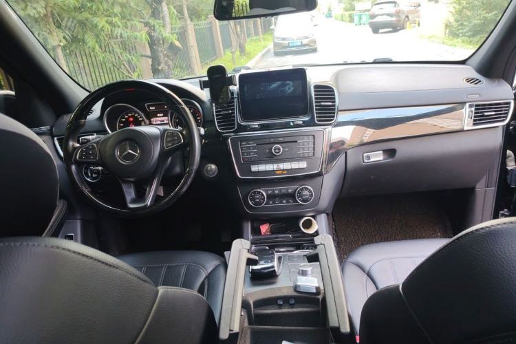 Used Mercedes-Benz GLS-Class  Interior 2