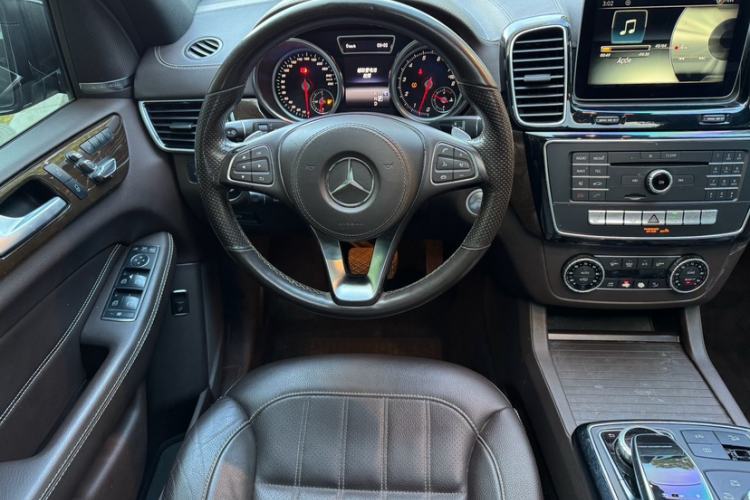 Used Mercedes-Benz GLS-Class  Interior 6