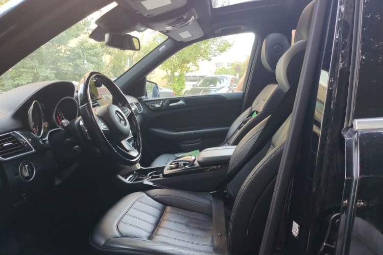 Used Mercedes-Benz GLS-Class  Left Front Seat