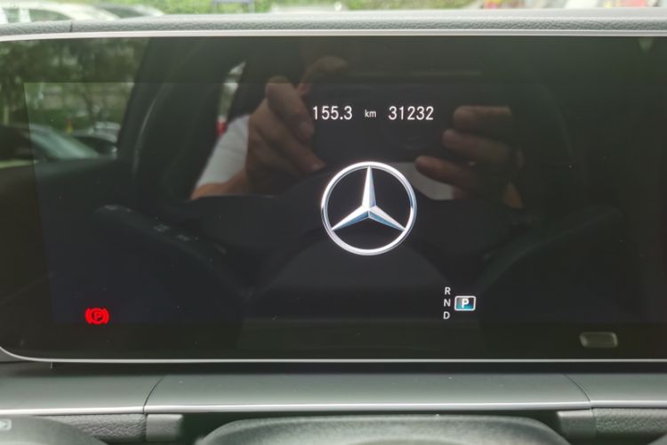 Used Mercedes-Benz GLS-Class  Odometer Close Up
