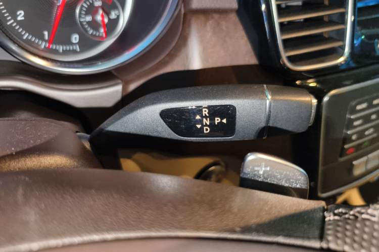 Used Mercedes-Benz GLS-Class  Gear Lever