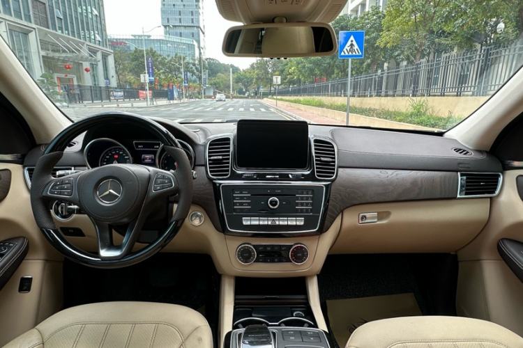 Used Mercedes-Benz GLS-Class  Interior 3