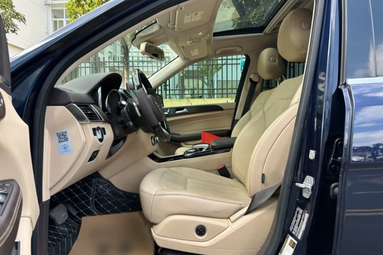 Used Mercedes-Benz GLS-Class  Interior 4