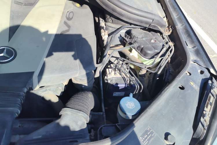 Used Mercedes-Benz GLS-Class  Engine Bay Left