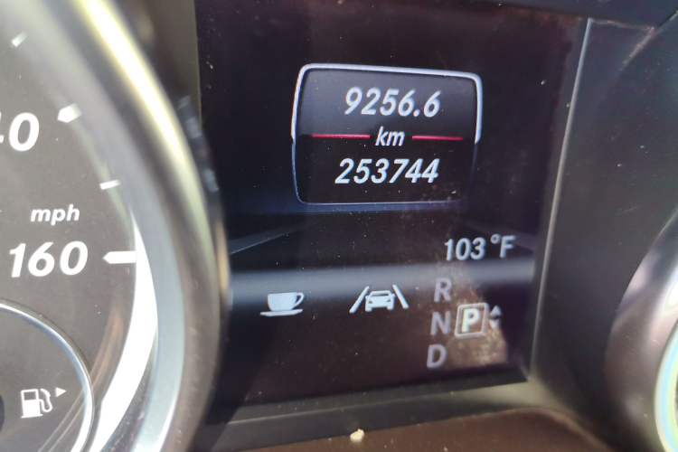 Used Mercedes-Benz GLS-Class  Odometer Close Up