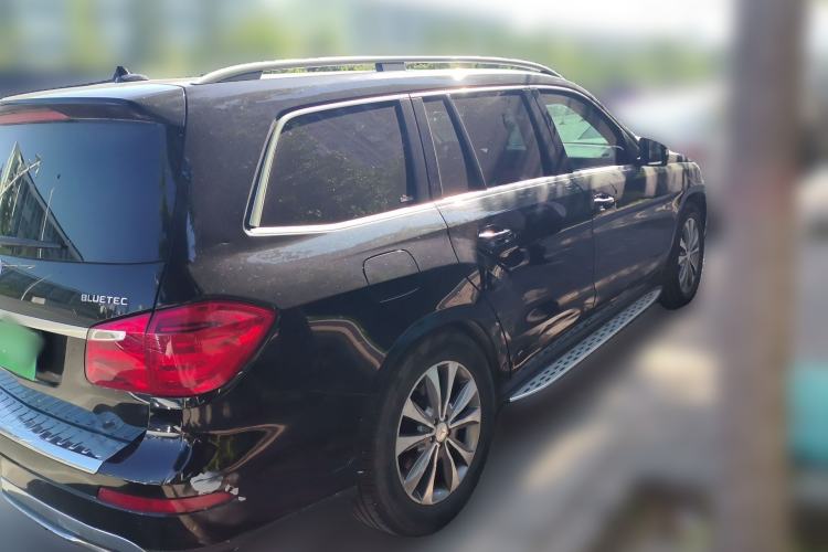 Used Mercedes-Benz GLS-Class  Rear Right 45 Deg