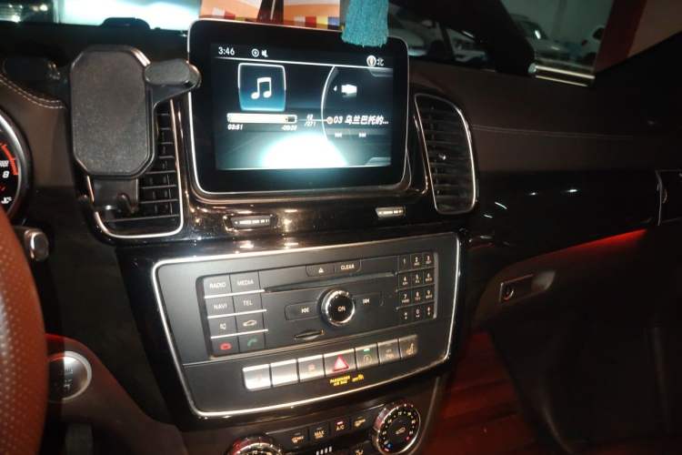 Used Mercedes-Benz GLS-Class 2016 GLS 450 Low-Power Version U.S. Specification Audio And AC Panel