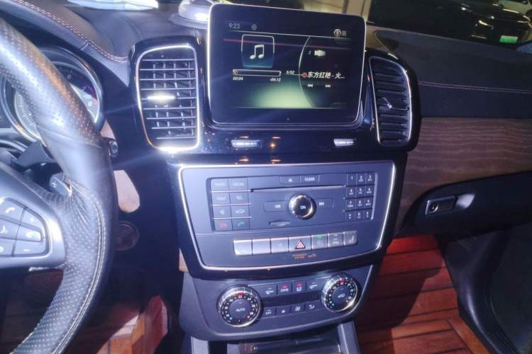 Used Mercedes-Benz GLS-Class 2016 GLS 450 U.S. specification Audio And AC Panel